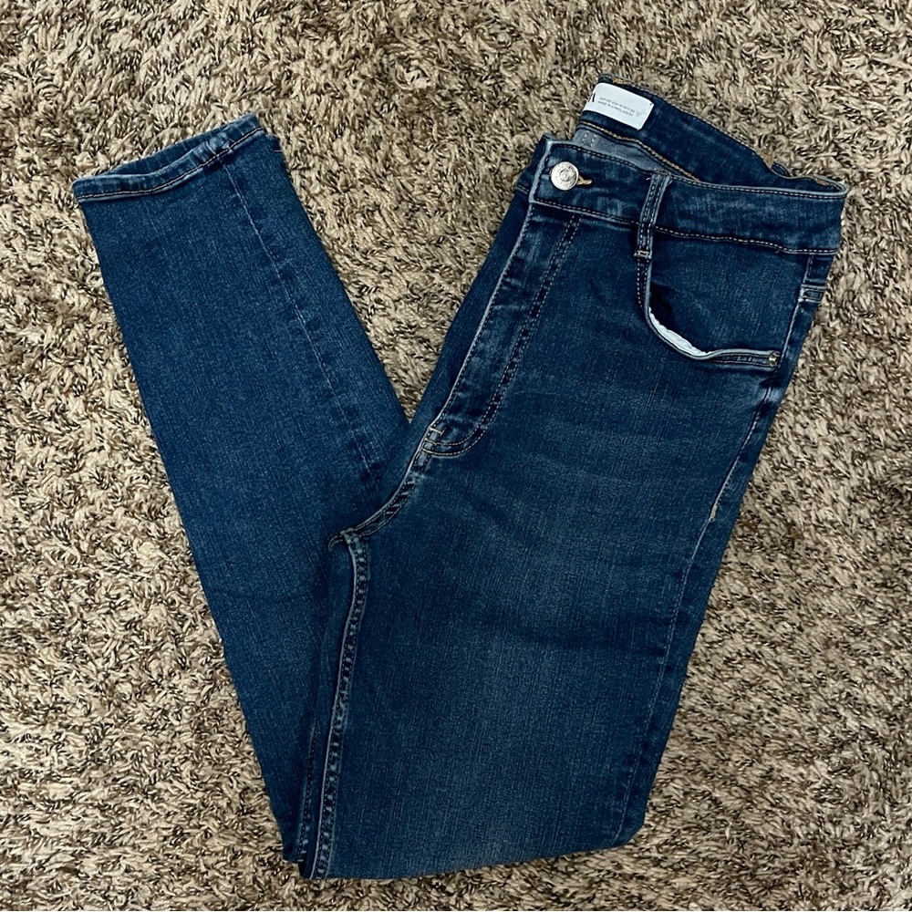 SOLD ❤️ ZARA high rise denim, skinny jeans size 10